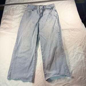 Cotton On 91 Wide Leg High Rise Relaxed Jeans Light Wash Raw Hem Size 4